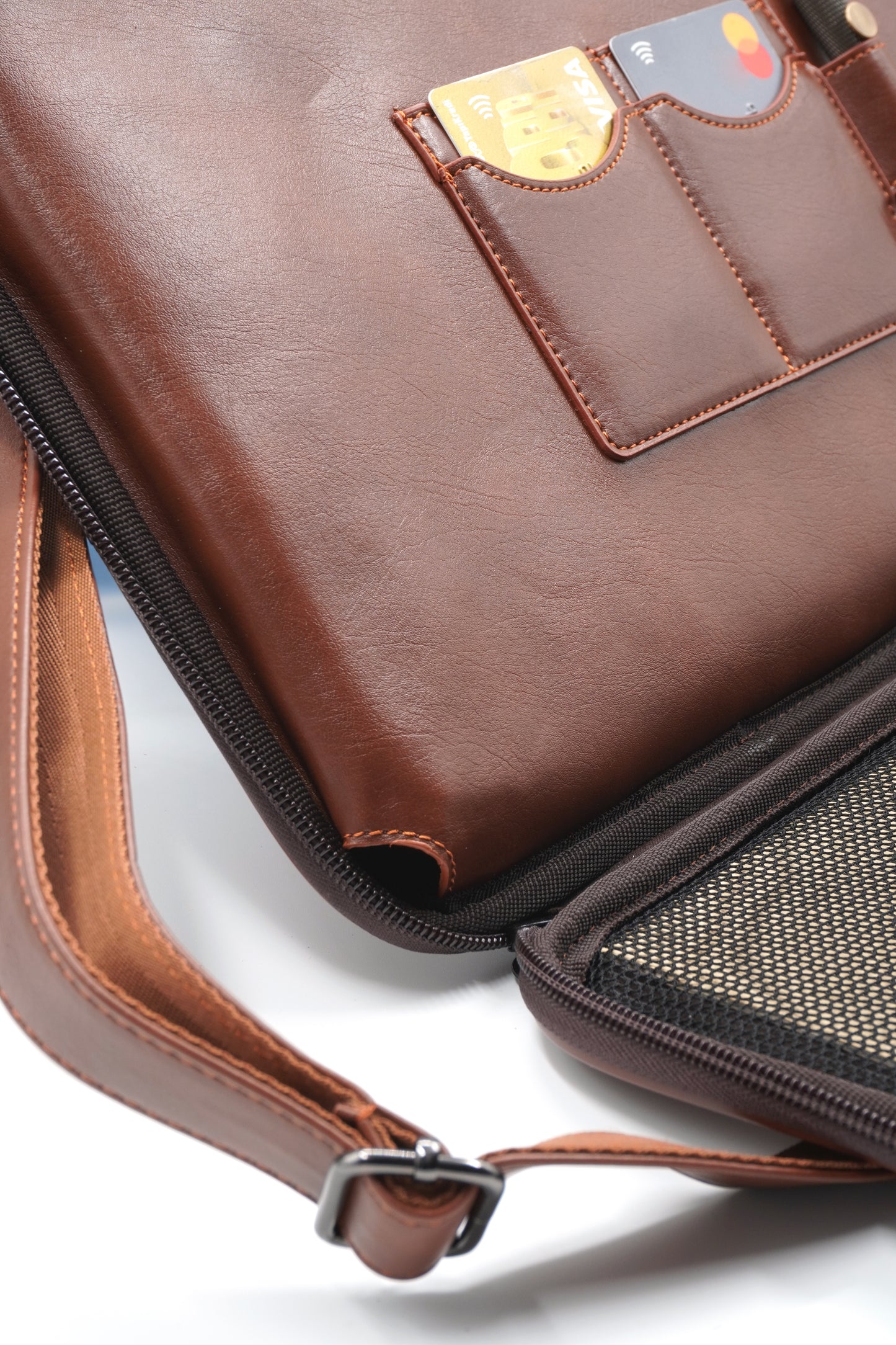 13-14 inç Fermuarlı Askılı (MacBook) Organizer Çanta