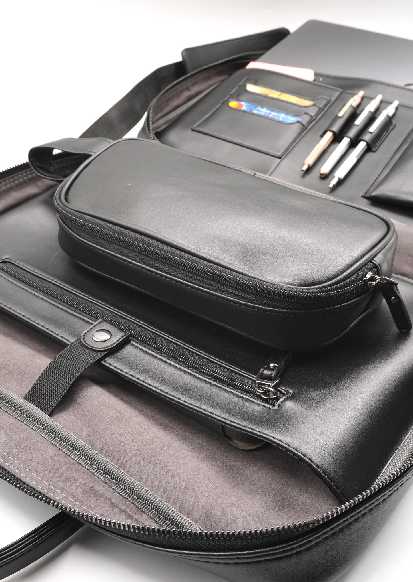 16 inç Askılı Laptop Organizer & Evrak Çantası - Siyah